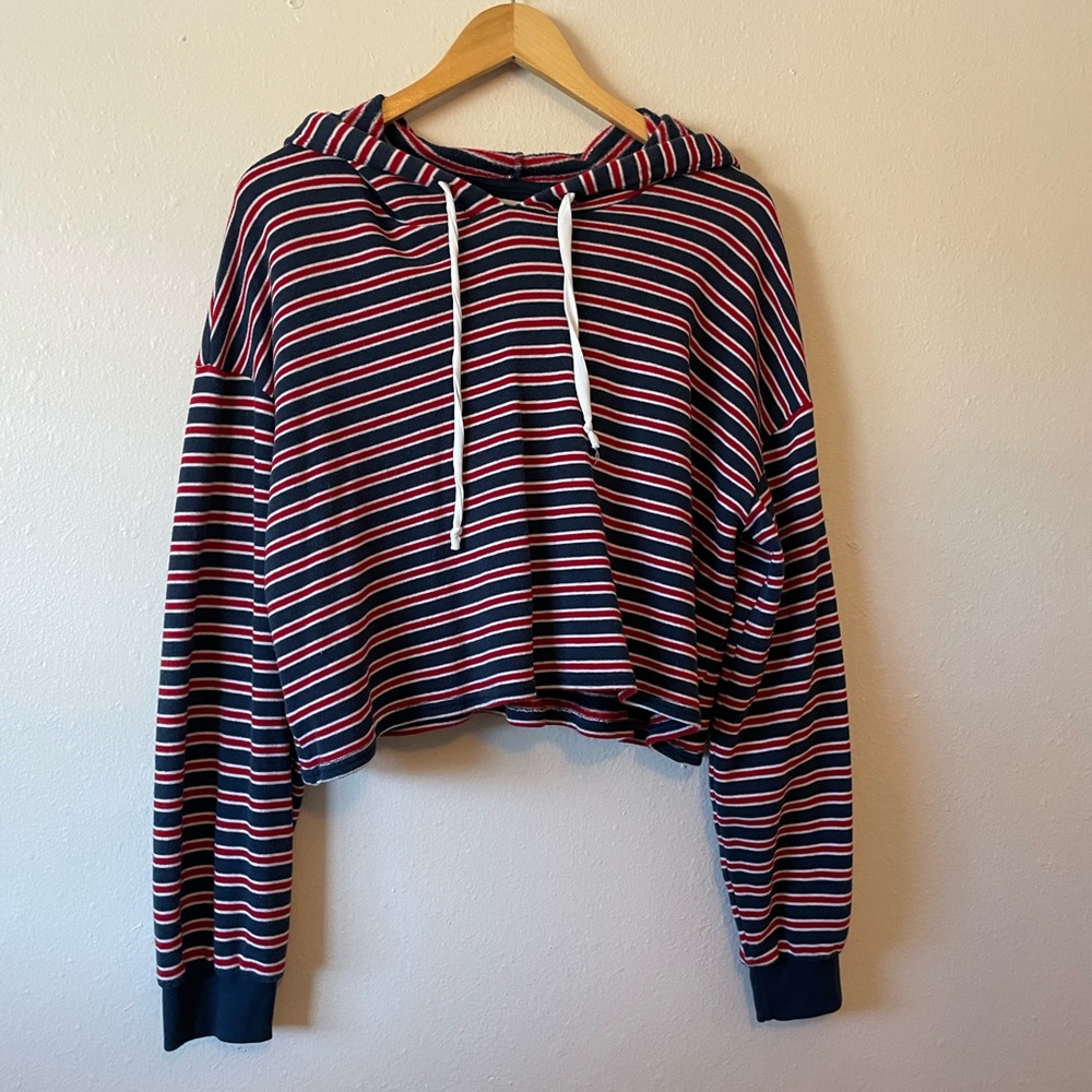 AE Soft AF Cropped Hoodie